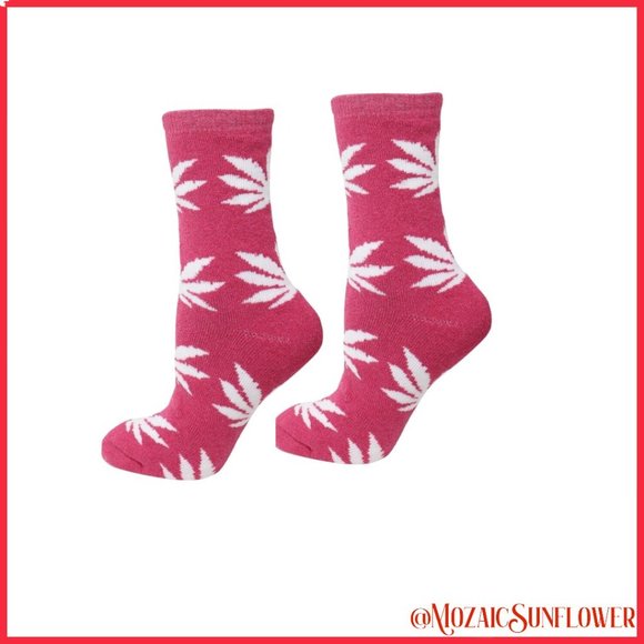 3 for $20 PLANT LIFE LEAF PINK AND WHITE LEAF CREW SOCKS NWT - Picture 5 of 5